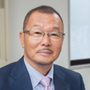 中川 賢 氏