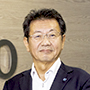 前川 龍男 氏