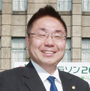 吉田孝雄 氏